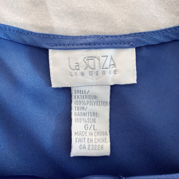 ***SOLD on depop*** Vintage silky satin slip top - Picture 4 of 5